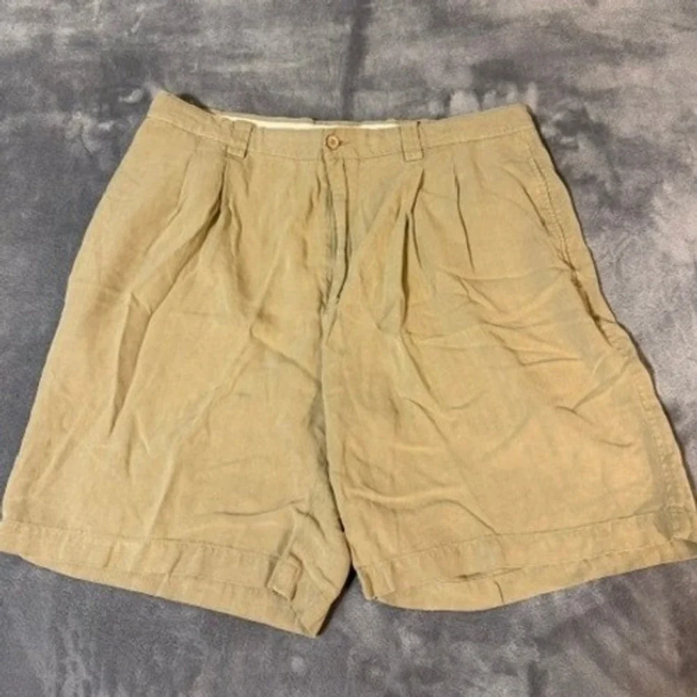 Folio Saks Fifth Avenue Mens 38 100% Silk Double Pleated Classic Shorts Khaki
